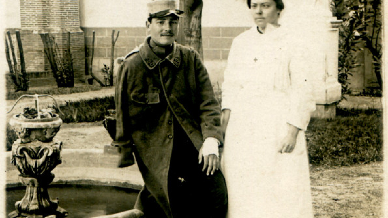 Geneviève Pasquier infirmière SSBN et son frère soldat. (Collection Jean Dauriach)