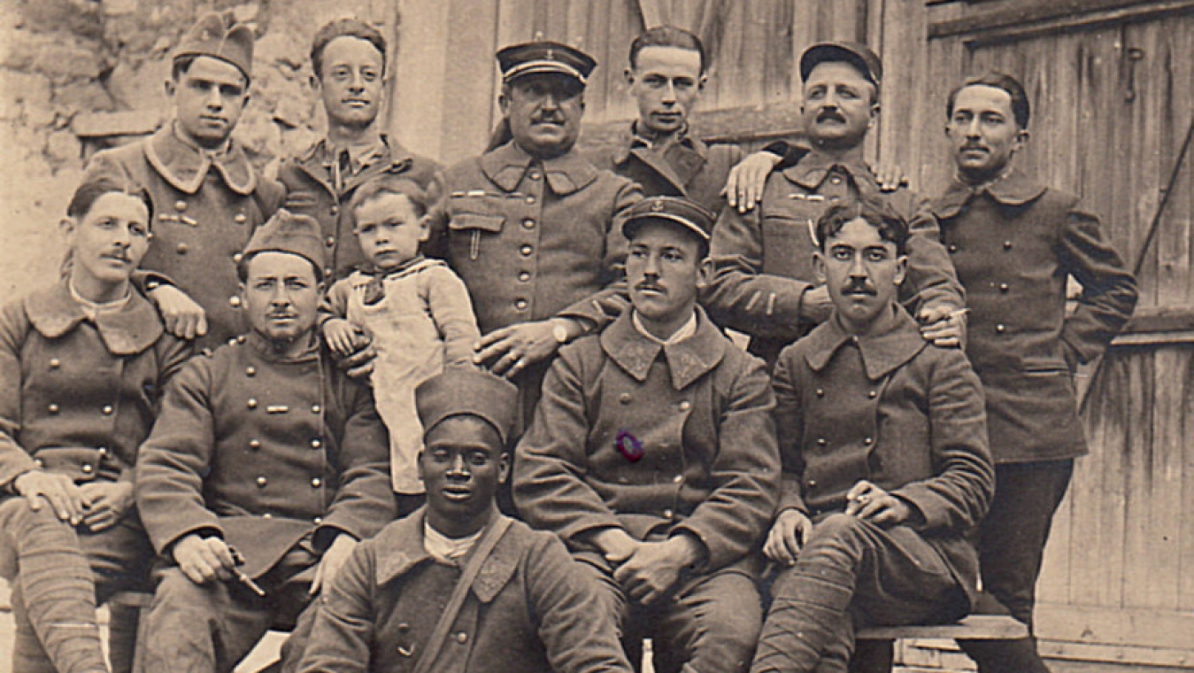 Marsouins du  24ème RIC et Sénégalais (Coll. Mouragues)