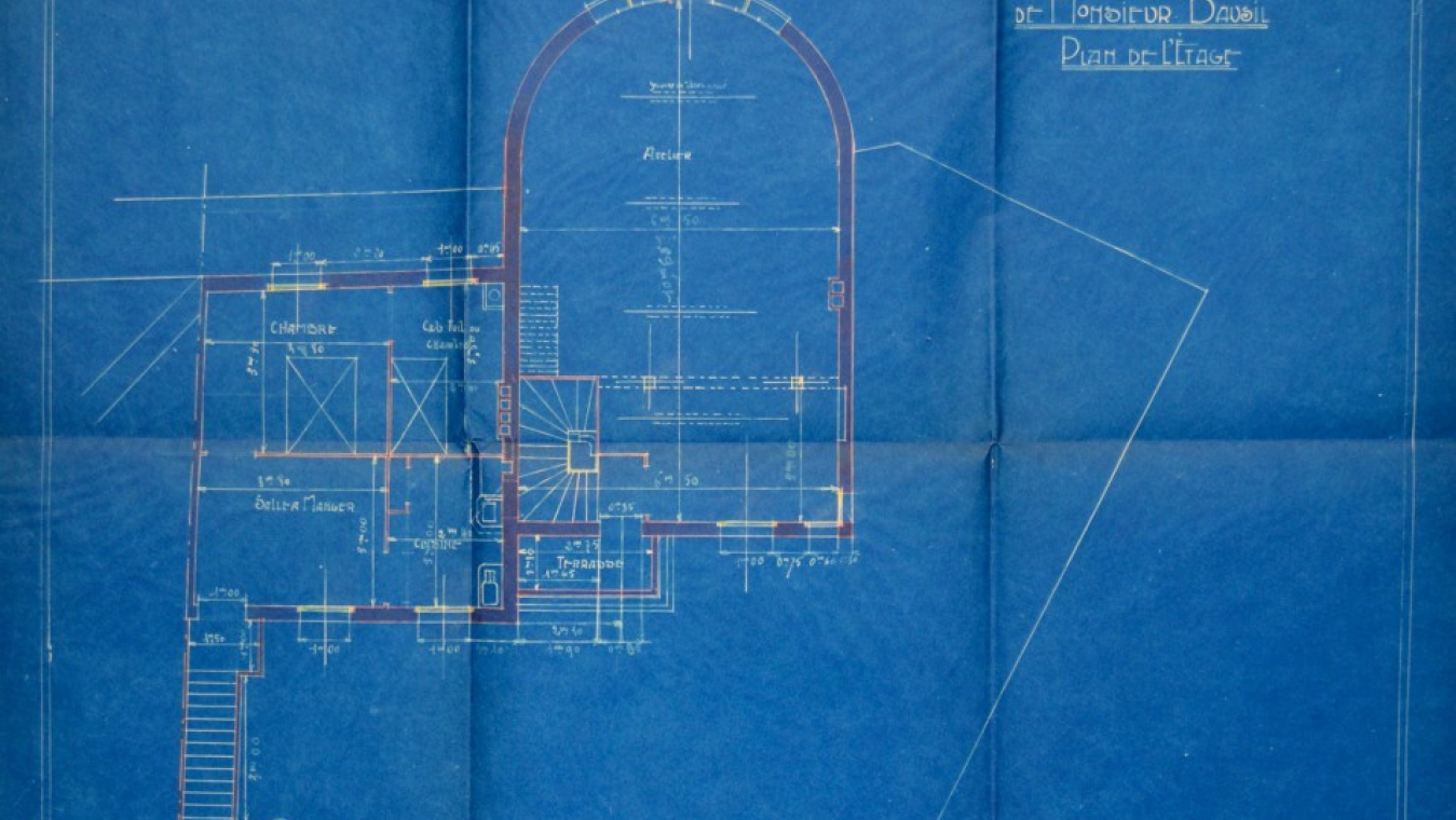 La Maison rouge, atelier du peintre Louis Bausil, de Raoul Castan, 1925, 41 rue Rabelais. Bleu, façades : AVP 4O/42 (265).