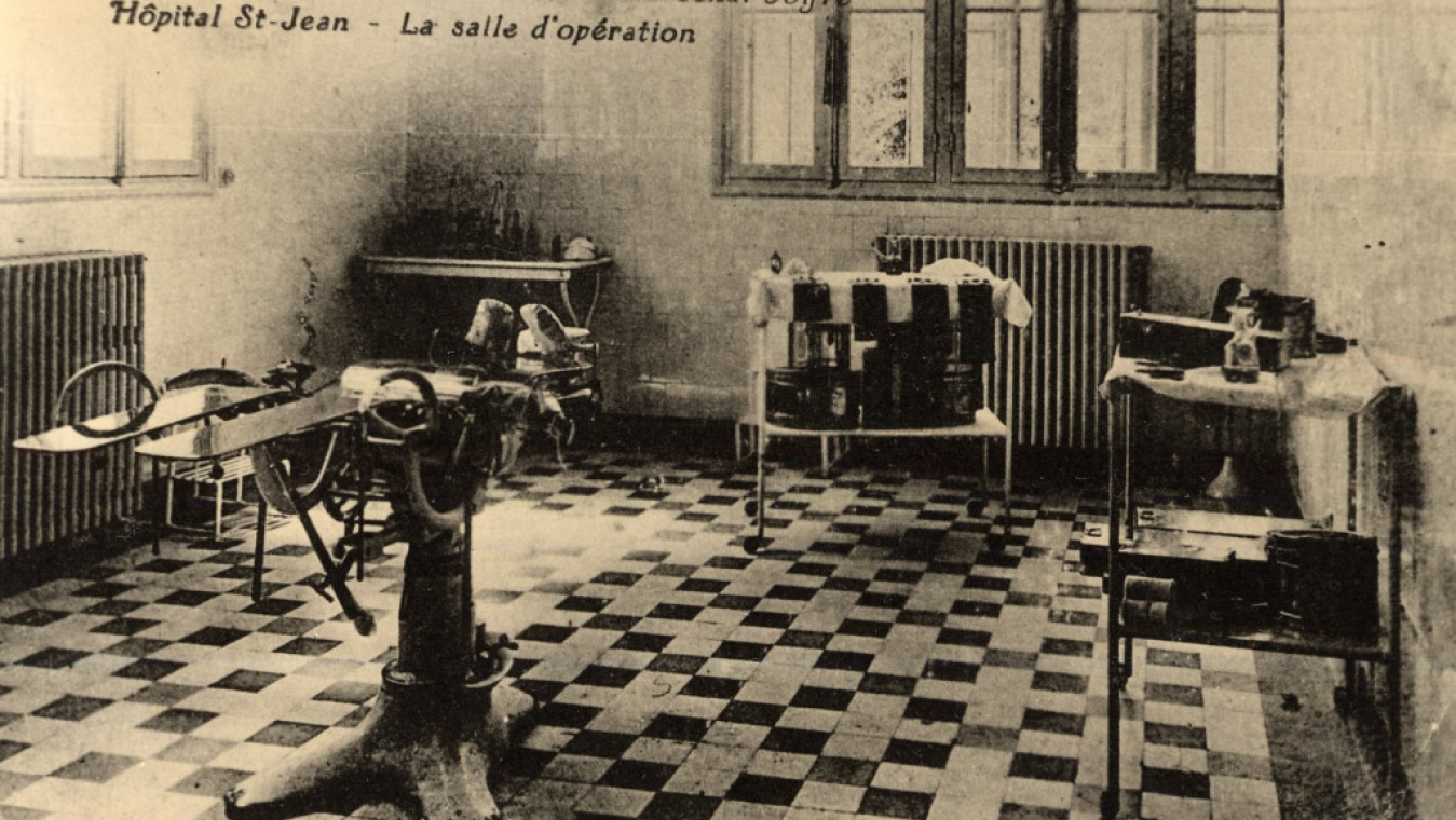 La salle d’opérations, années 1930, coll. Joachim Bertran