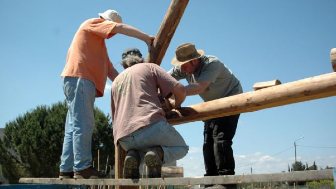 Fixation des fermes (éléments de charpente)