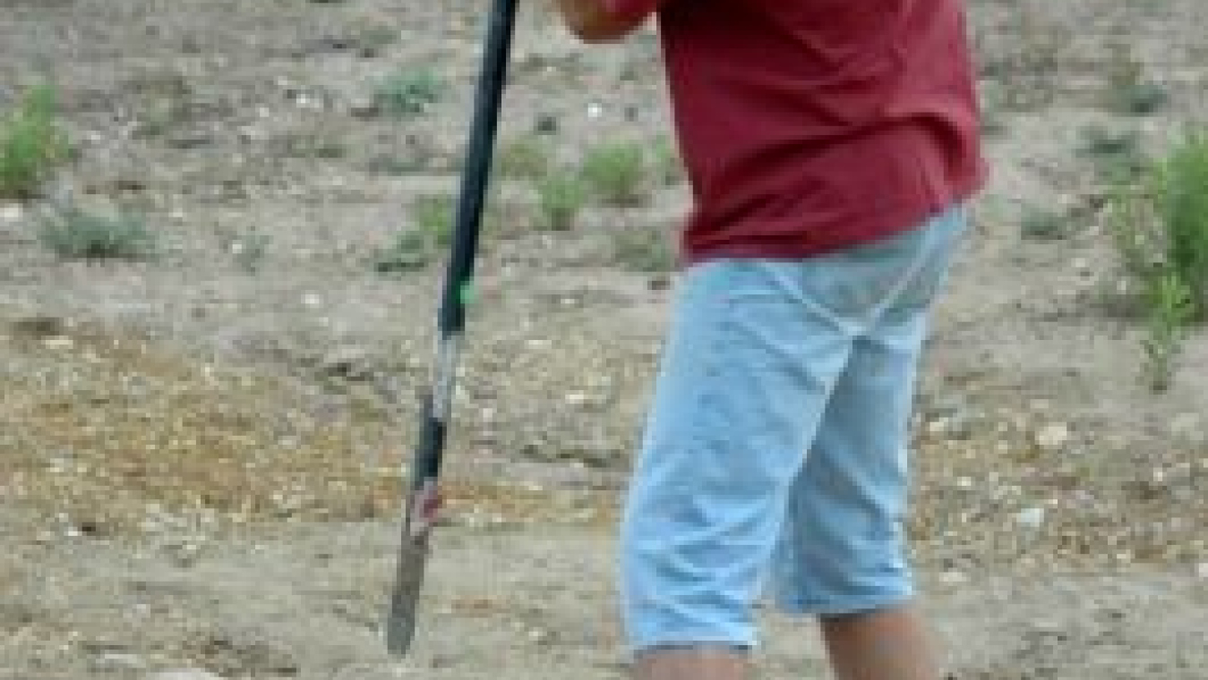 Creusement des trous pour les poteaux