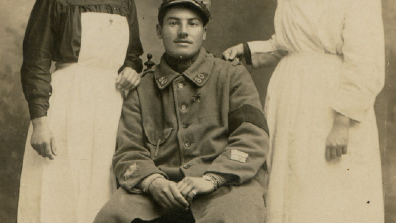 Geneviève Pasquier, infirmière SSBM à droite sur la photo (collection Jean Dauriach)