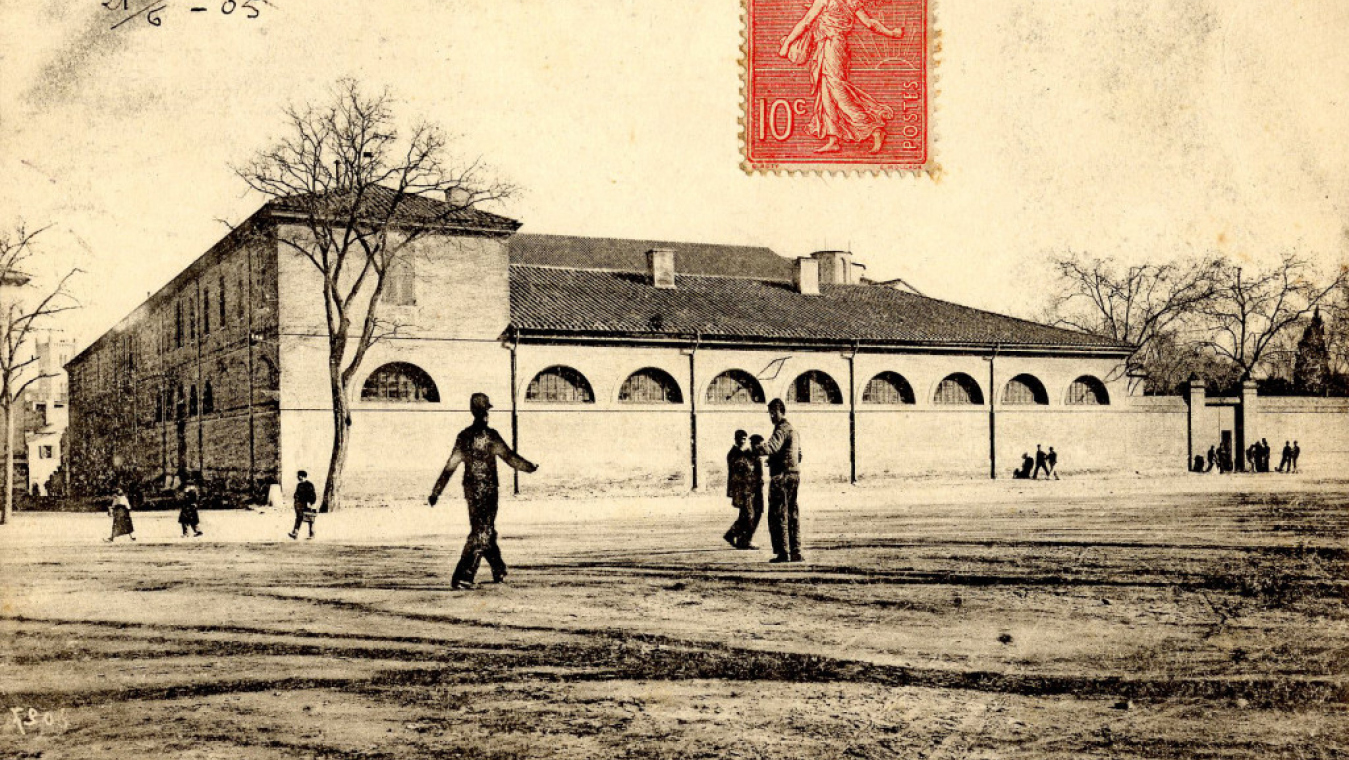 L’arsenal de Perpignan. Les locaux ont été rénovés et réaménagés par la Ville de Perpignan pour accueillir l'Institut Jean Vigo