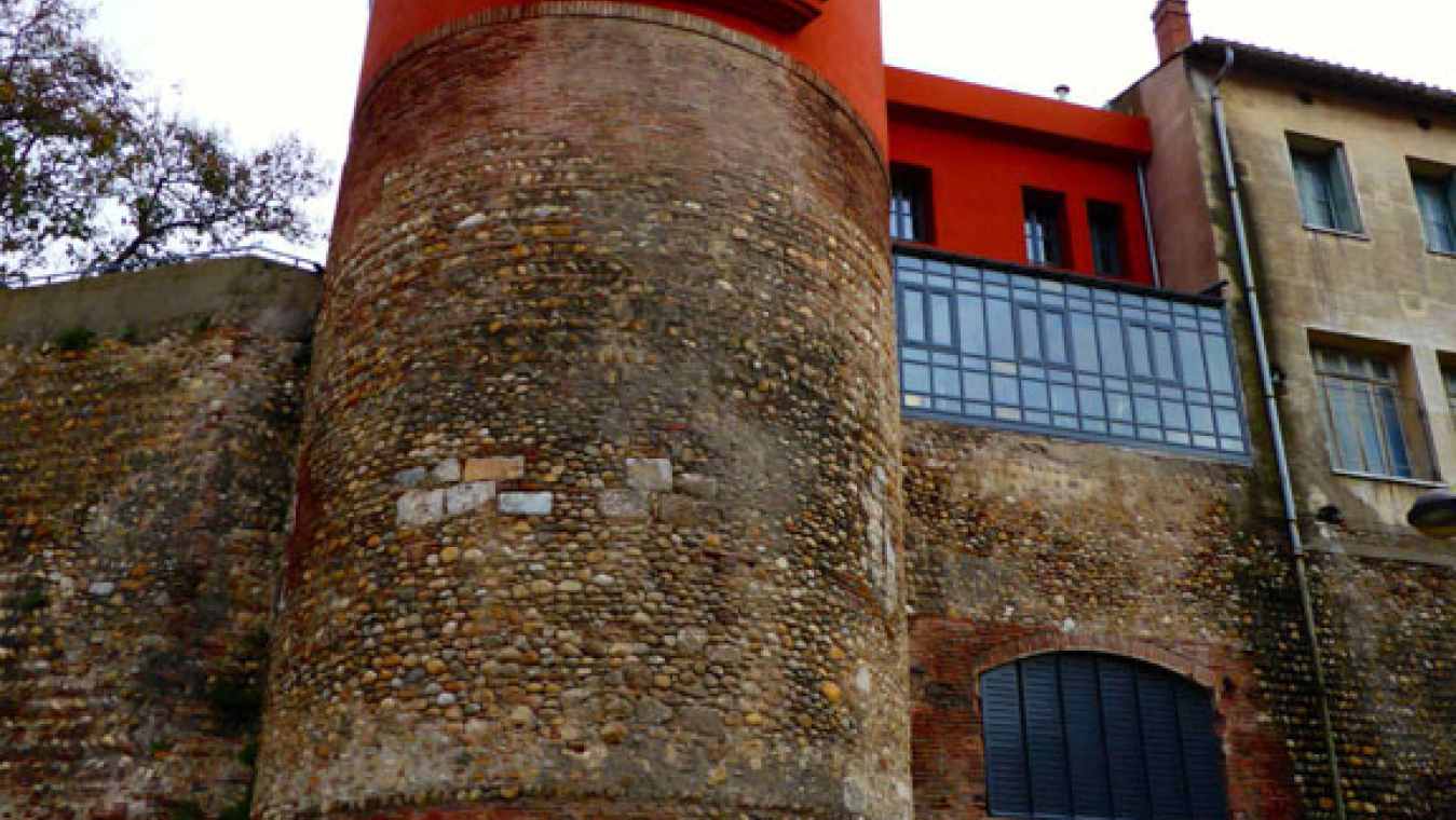 Maison rouge, Patrimoine du XXe siècle, sur le rempart