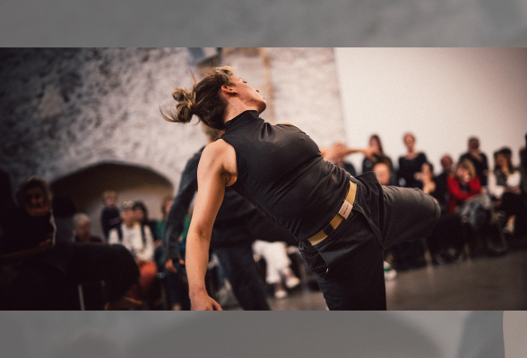 Photo N°1 : ON DANSE À L'ARCHIPEL - NOTRE DERNIÈRE NUIT - ÉPISODE 1