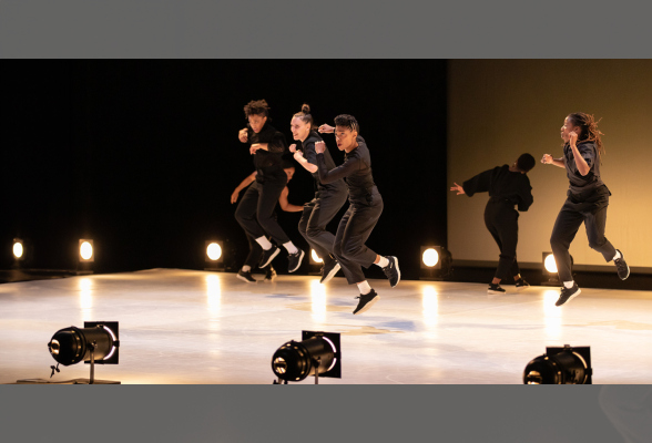 Photo N°1 : ON DANSE À L'ARCHIPEL - QUEEN BLOOD