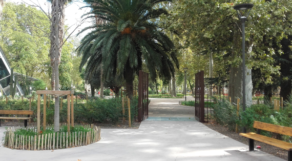 Entrée côté Palais des Congrès